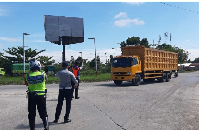 Dishub Pekanbaru Usir Ratusan Truk Tonase Besar Akibat Nekat Lintasi ...